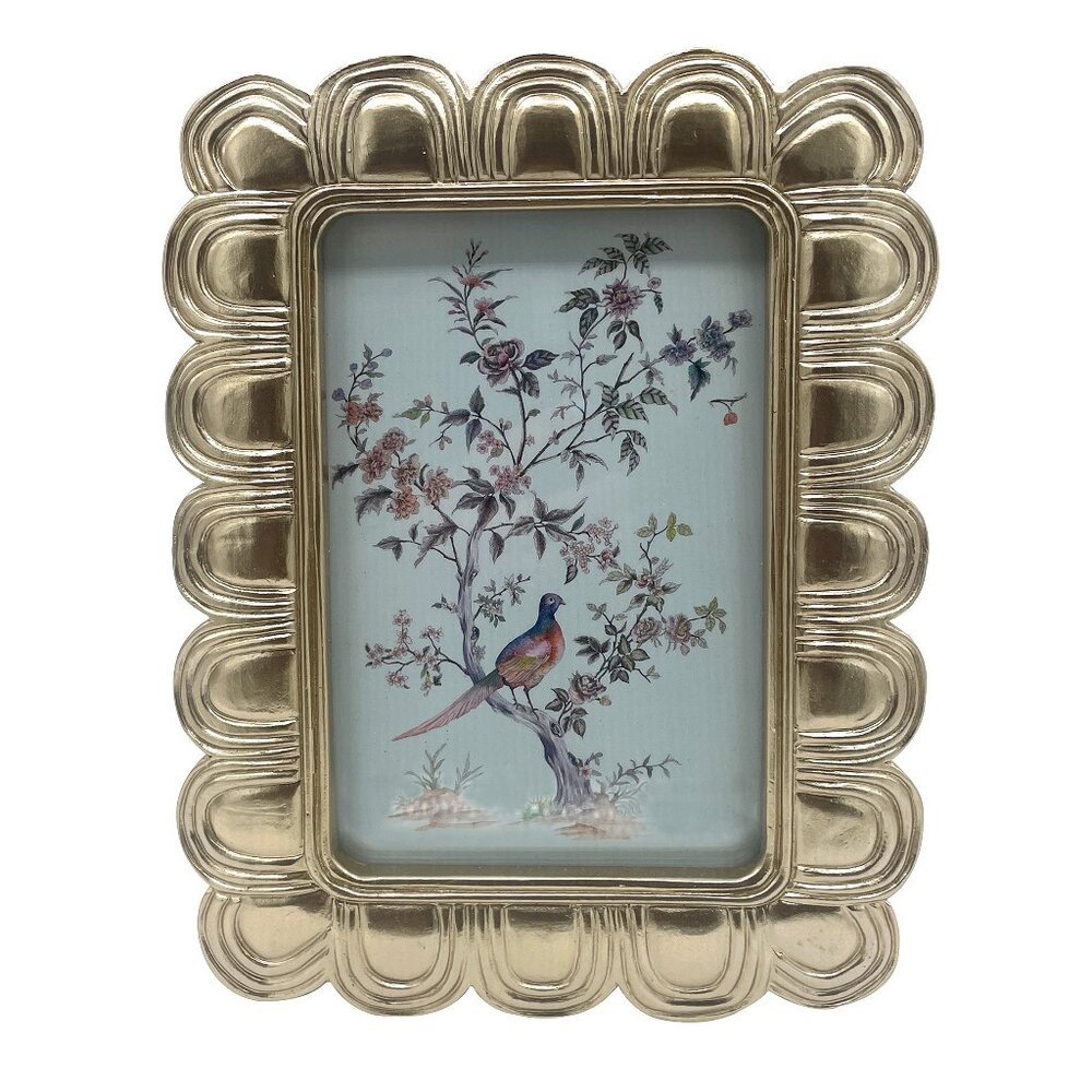Gold Scalloped 4x6 Picture Frame